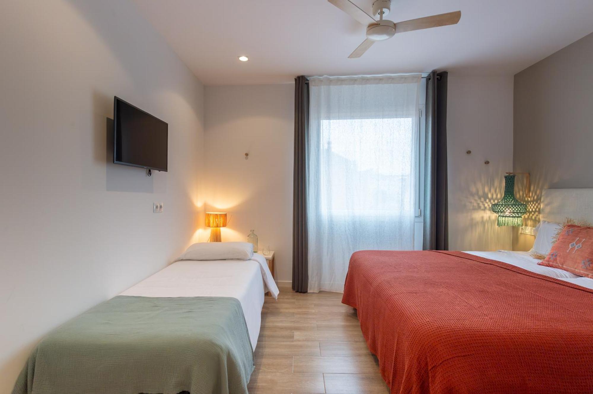Hostal Boutique Es Portalet Sant Feliu de Guíxols Room photo